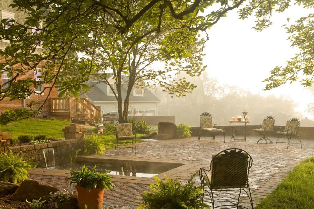 The Carriage House Inn B&B リンチバーグ エクステリア 写真